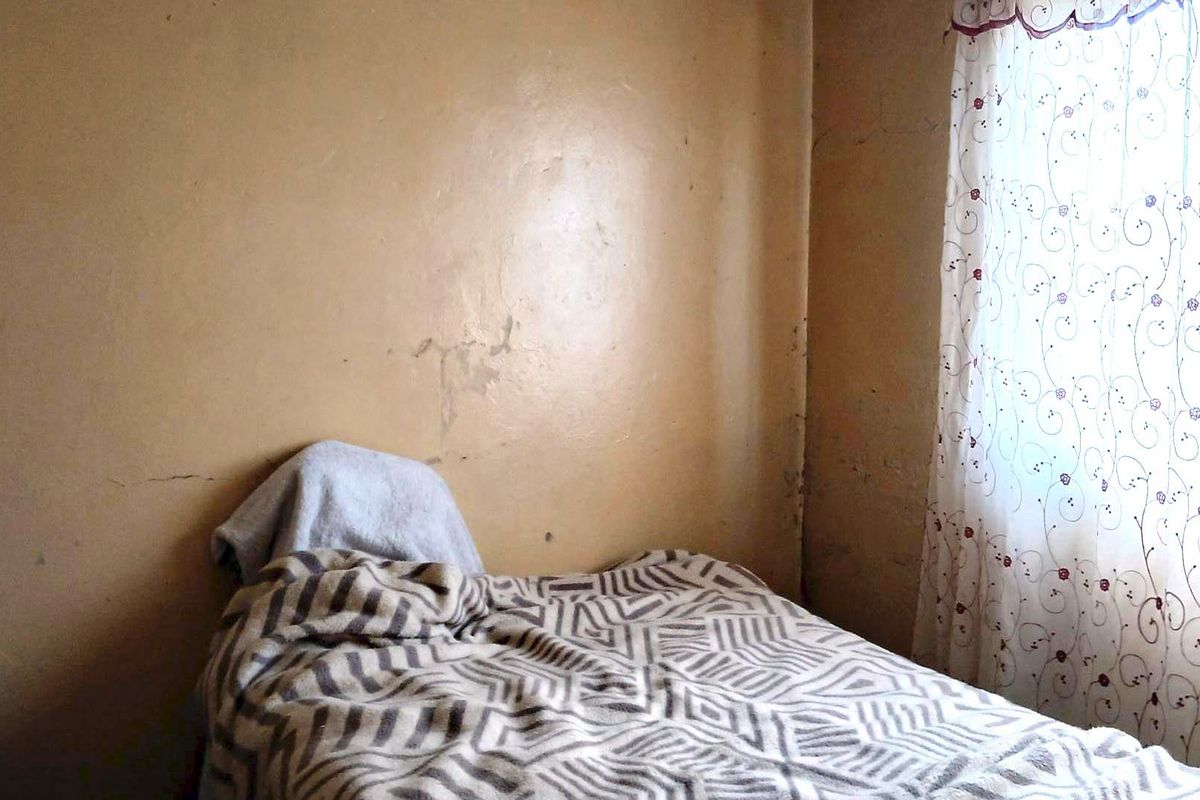 House For Sale in Mdantsane 2bedroom fully walled - Photo 5