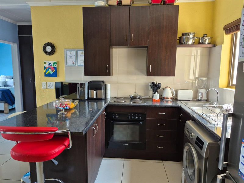 Apartment For Sale in Erand Gardens Midrand - Photo 2