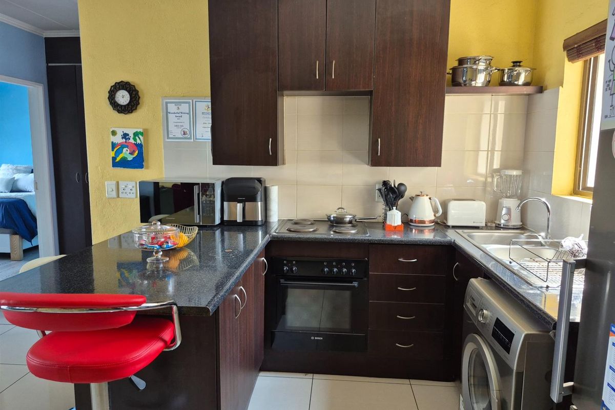 Apartment For Sale in Erand Gardens Midrand - Photo 2