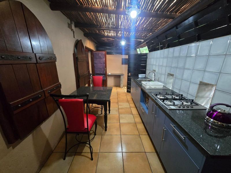 Studio Apartment To Rent in Sinoville, Pretoria - Photo 4