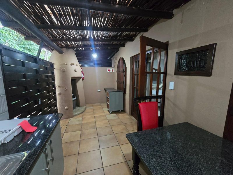 Luxury Fully Serviced Extended-Stay Studio Apartment - Photo 4