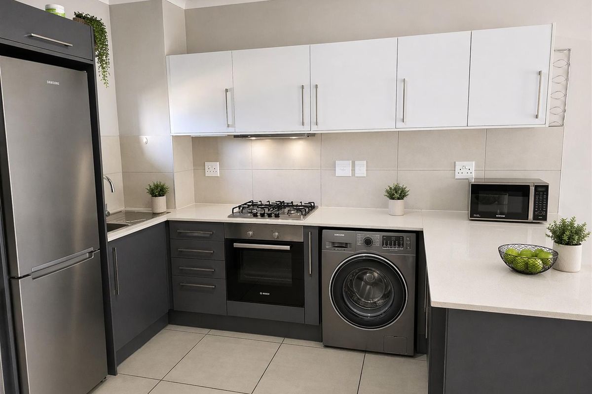 Vacant and ready - Modern 2bed Apartment in Burgundy Estate - Photo 3