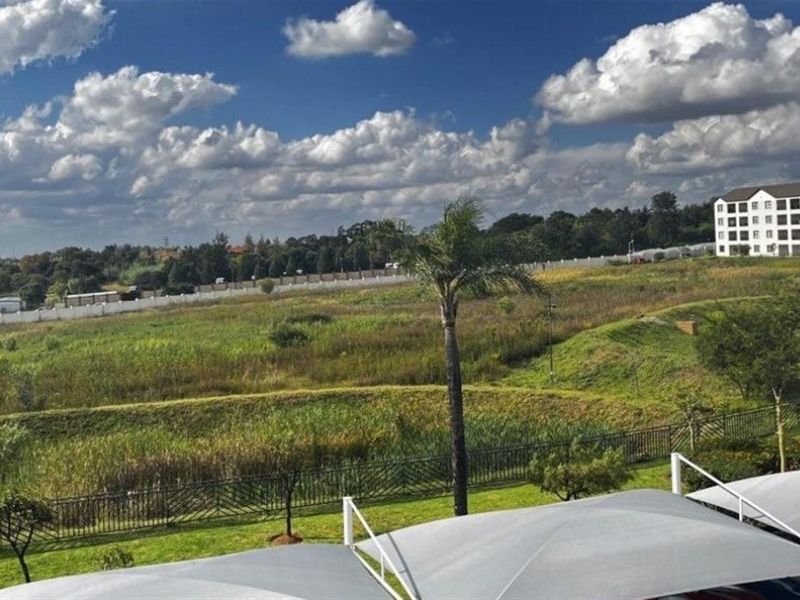 Apartment To Rent in Carlswald, Midrand - Photo 10