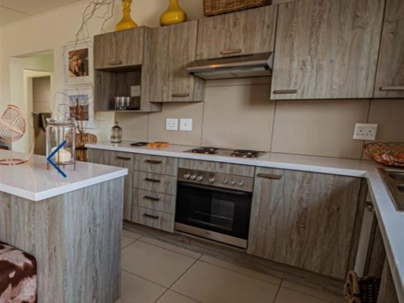 Apartment To Rent in Carlswald, Midrand - Photo 4