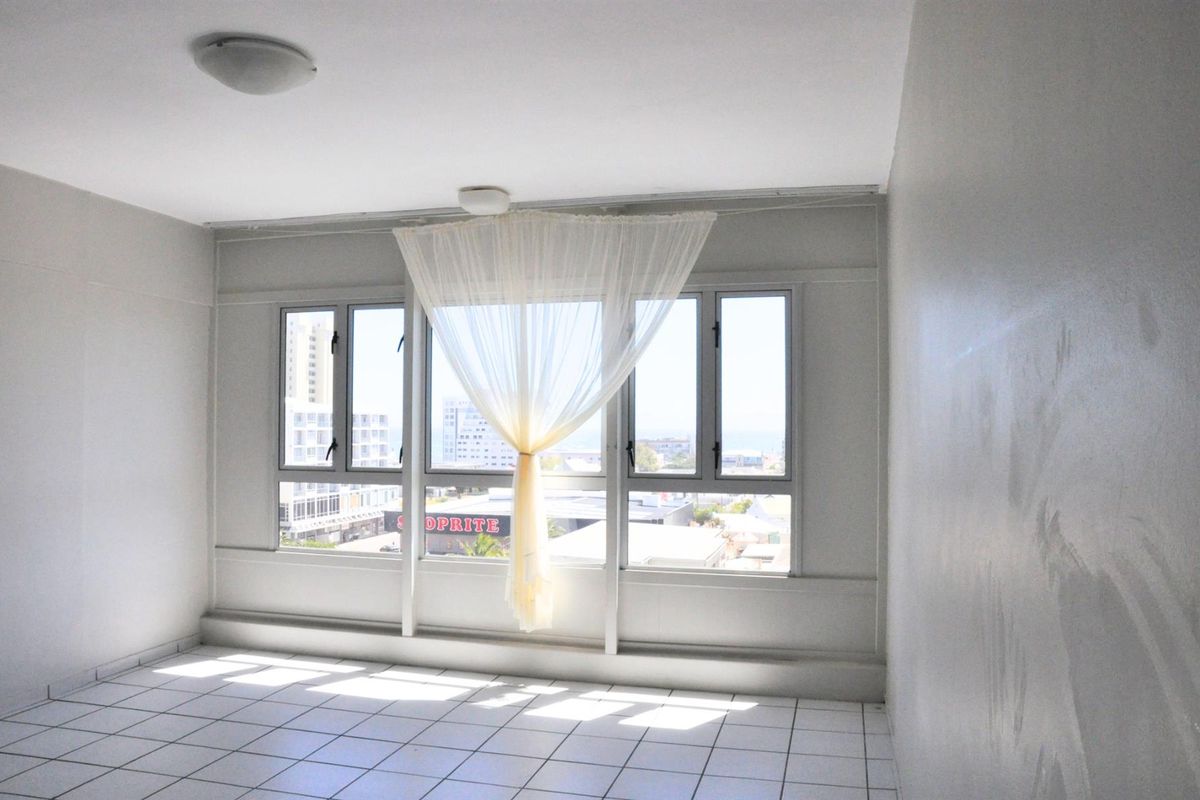 Studio Apartment For Sale in Strand - Photo 5