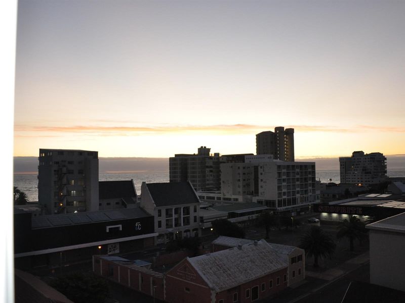 Studio Apartment For Sale in Strand - Photo 2