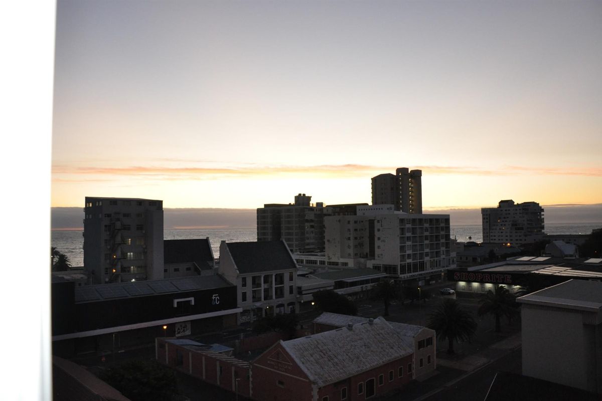 Studio Apartment For Sale in Strand - Photo 3