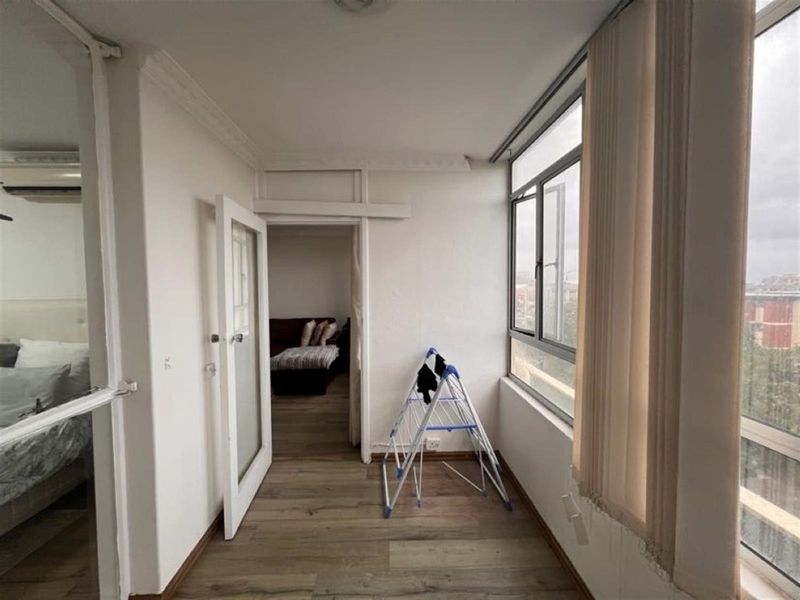 1.5 Bedroom Apartment To Rent in Essenwood, Durban, KwaZulu-Natal - Photo 6