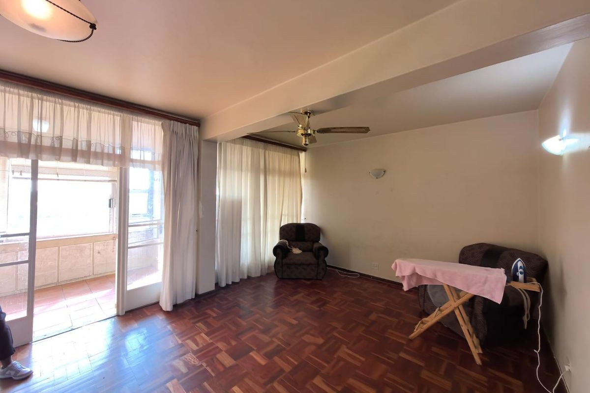 The Ultimate Investment Opportunity: Prime Student Living Right at SPU’s Doorstep - Photo 2