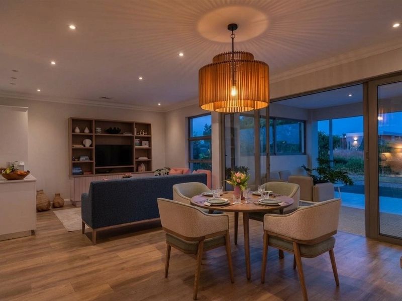 Coastal Elegance Meets Architectural Grace - Photo 8