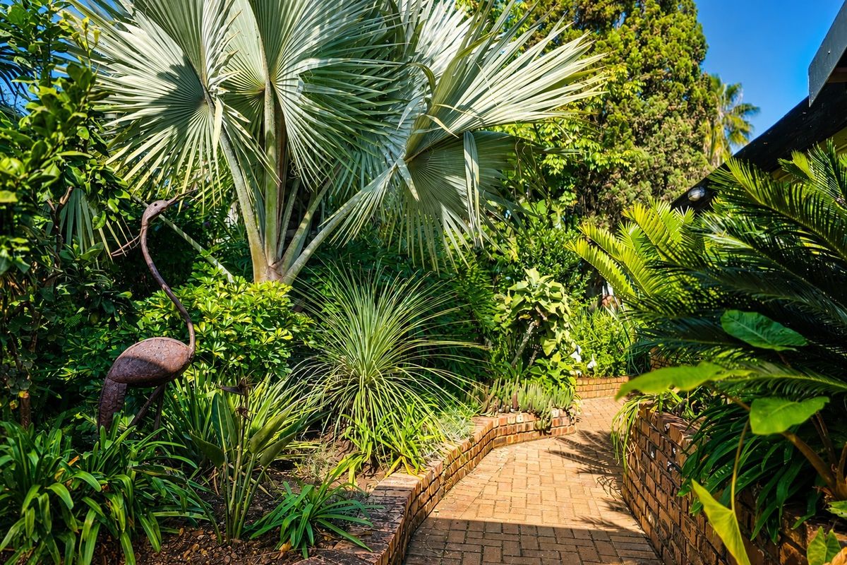 Tropical Family Retreat with Separate Flatlet in the Heart of Ifafi - Photo 2
