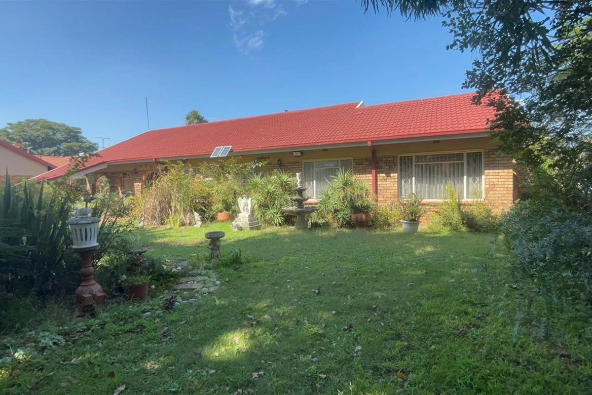 4-Bedroom Home For Sale in Vanderbijlpark SW 2 - Photo 3