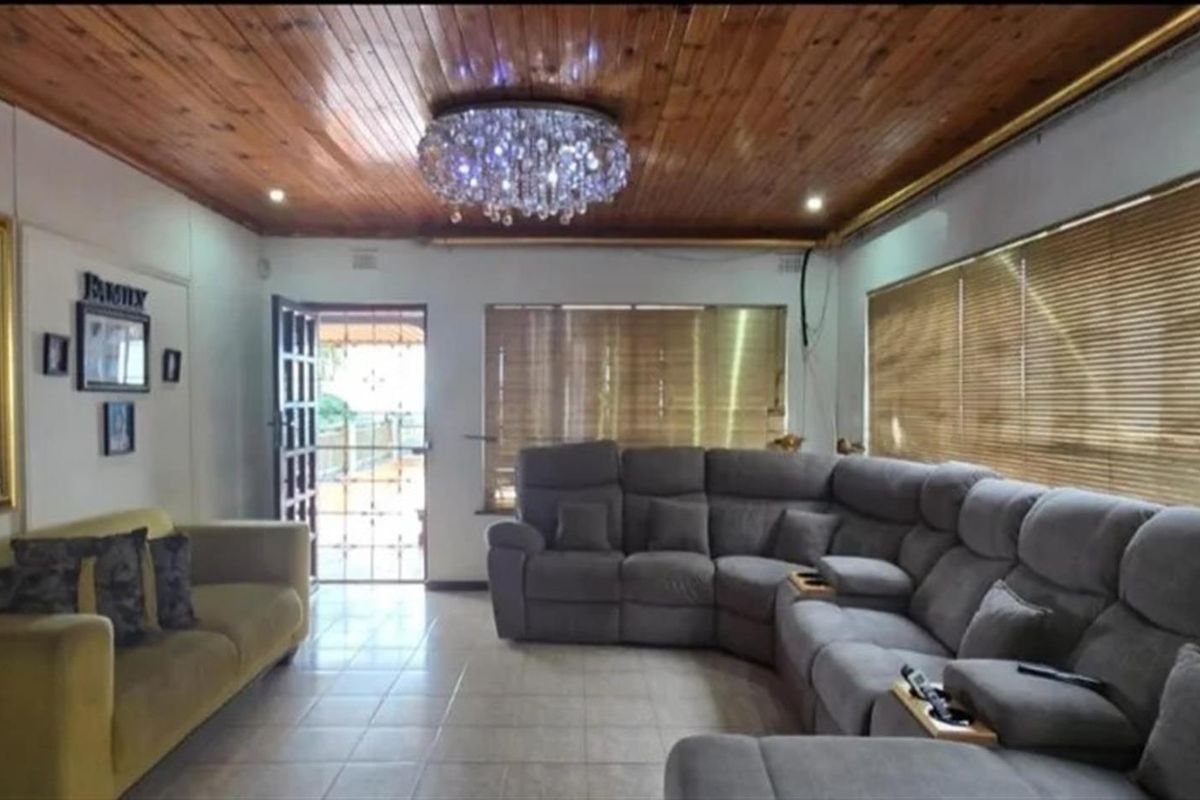 House For Sale in Stanger Heights, Stanger, KwaZulu Natal - Photo 5