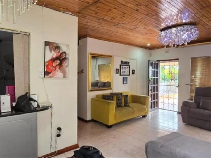 House For Sale in Stanger Heights, Stanger, KwaZulu Natal - Photo 7