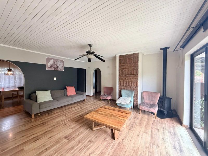 Spacious Family House For Sale in Elarduspark, Pretoria - Photo 8