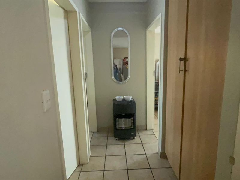 2-Bedroom Unit For Sale in Vanderbijlpark SE4 - Photo 8