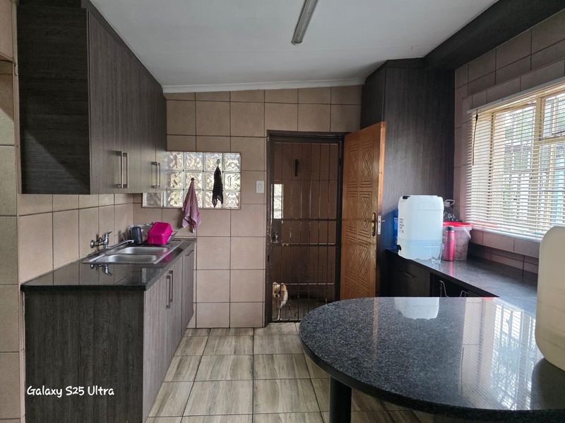 House For Sale in Del Judor Ext 2, Del Judor, Witbank - Photo 8