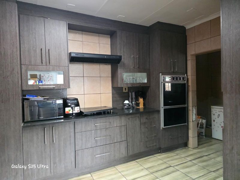 House For Sale in Del Judor Ext 2, Del Judor, Witbank - Photo 7