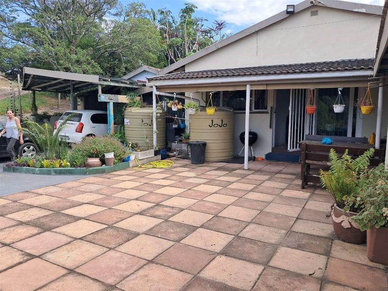 House For Sale In Margate, Kwazulu-Natal - Photo 2