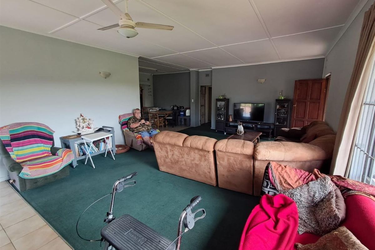 House For Sale In Margate, Kwazulu-Natal - Photo 4