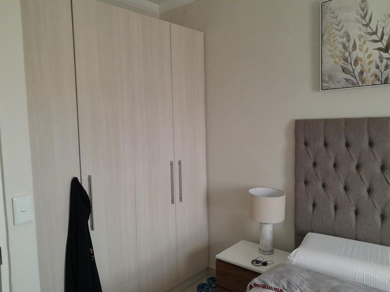 Stunning 2 Bedroom unit in Table view - Photo 7