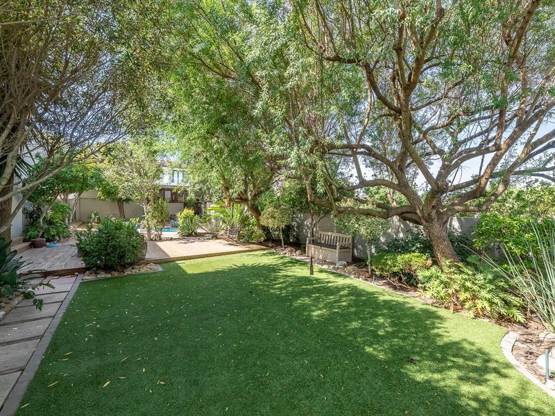 Immaculate, Private Living in Deo Gracia - Exceptional Value | 4 Bed, 2 Bath plus Study - Photo 3