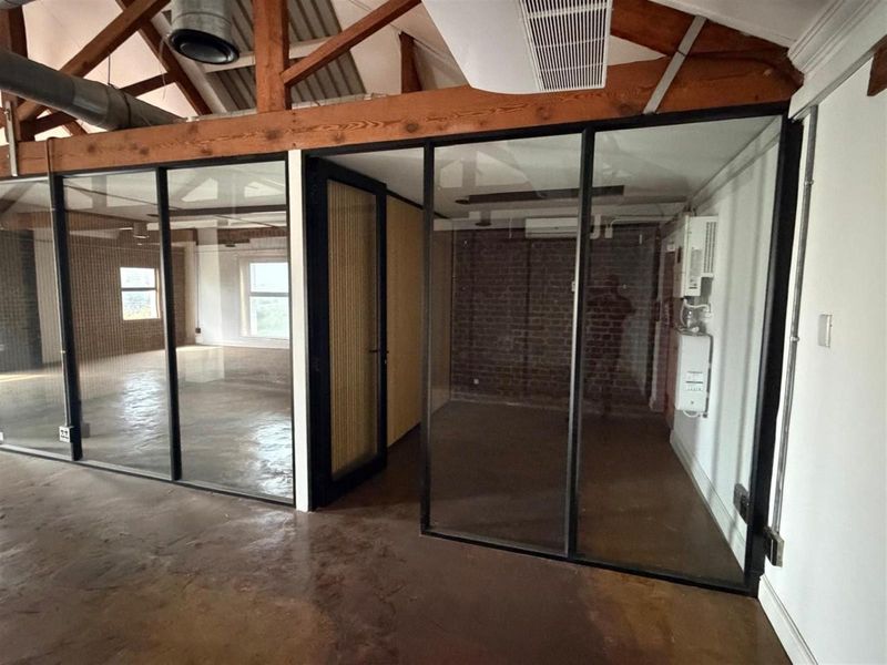 Office For Sale in Woodstock, Cape Town - Photo 6