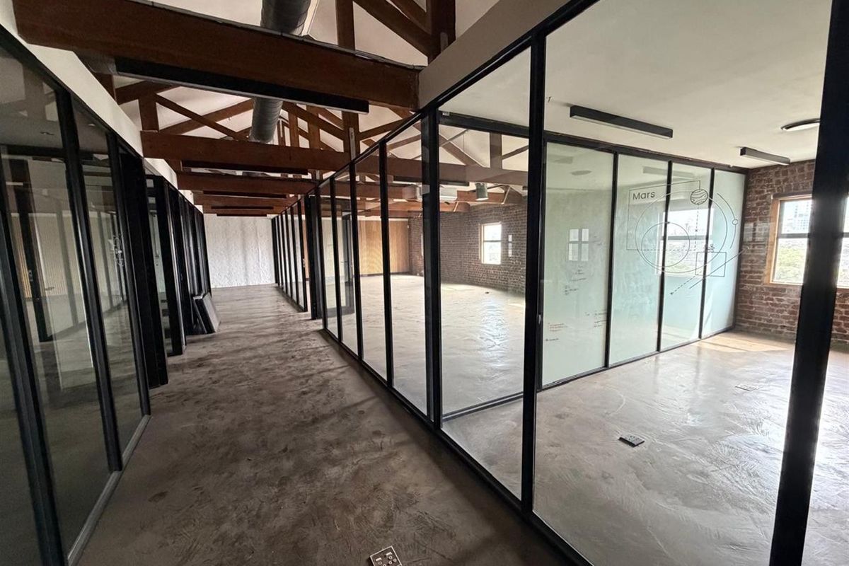 Office For Sale in Woodstock, Cape Town - Photo 2