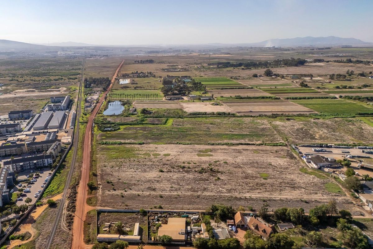 Exceptional  Vacant land Investment opportunity - Photo 5