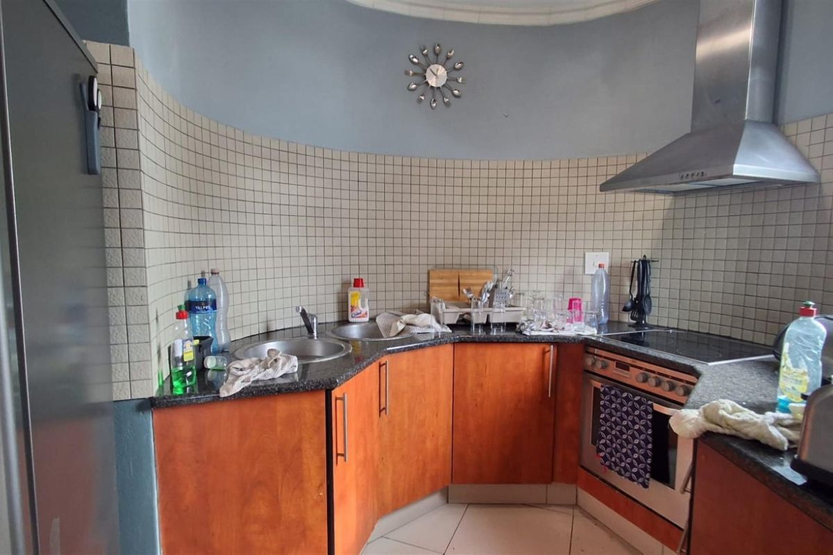 Apartment For Sale in Margate, KwaZulu Natal - Photo 4