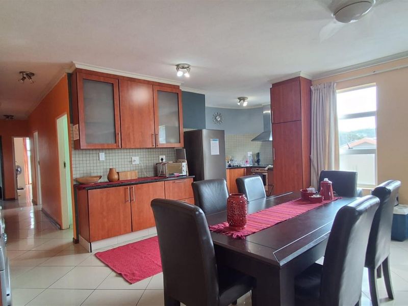 Apartment For Sale in Margate, KwaZulu Natal - Photo 3