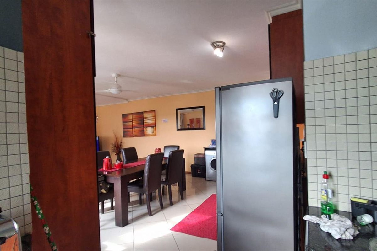 Apartment For Sale in Margate, KwaZulu Natal - Photo 5