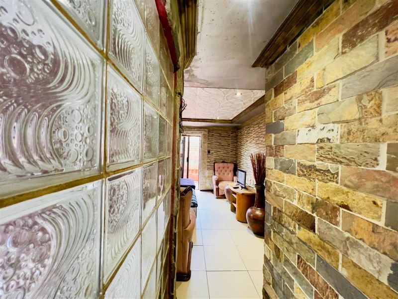 House For Sale in Phiri, Soweto - Photo 8