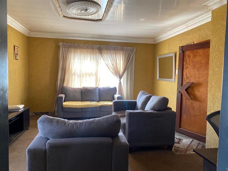 House For Sale in Geluksdal, Brakpan - Photo 4