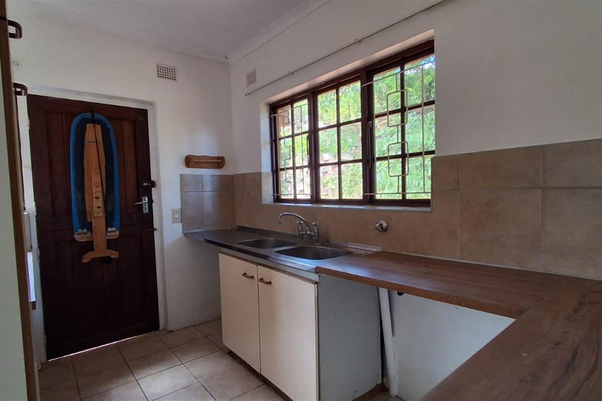 Townhouse For Sale In Banners Rest, Port Edward - Photo 5