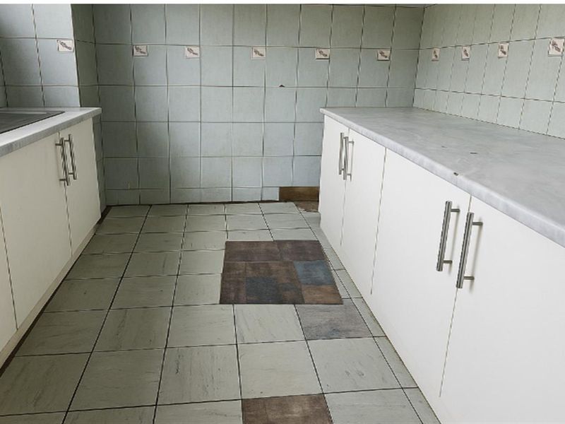 SUNNY APARTMENT IN THE HEART OF STUDENT LAND - Photo 7