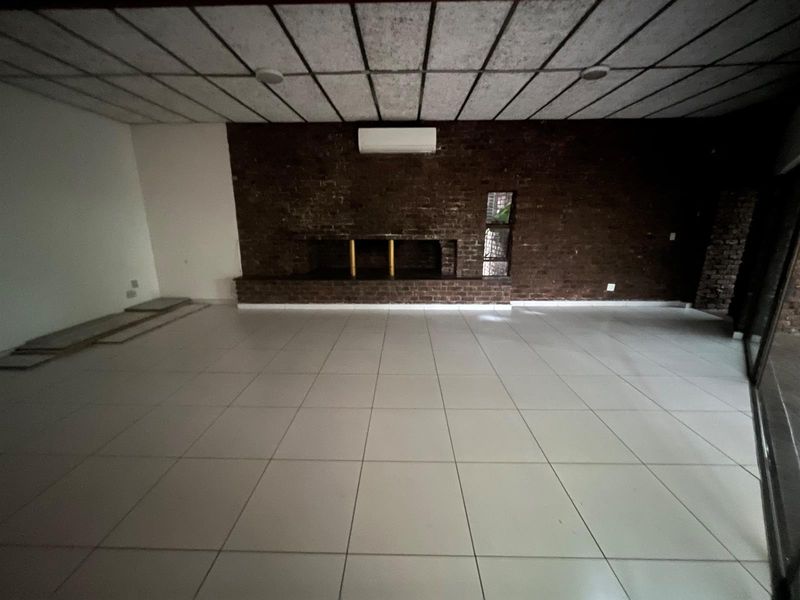 House For Sale in Dundee, KwaZulu Natal - Photo 4