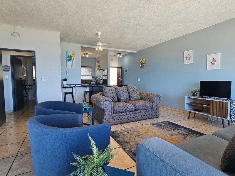 Modern Apartment with Spectacular Sea Views! - Photo 6