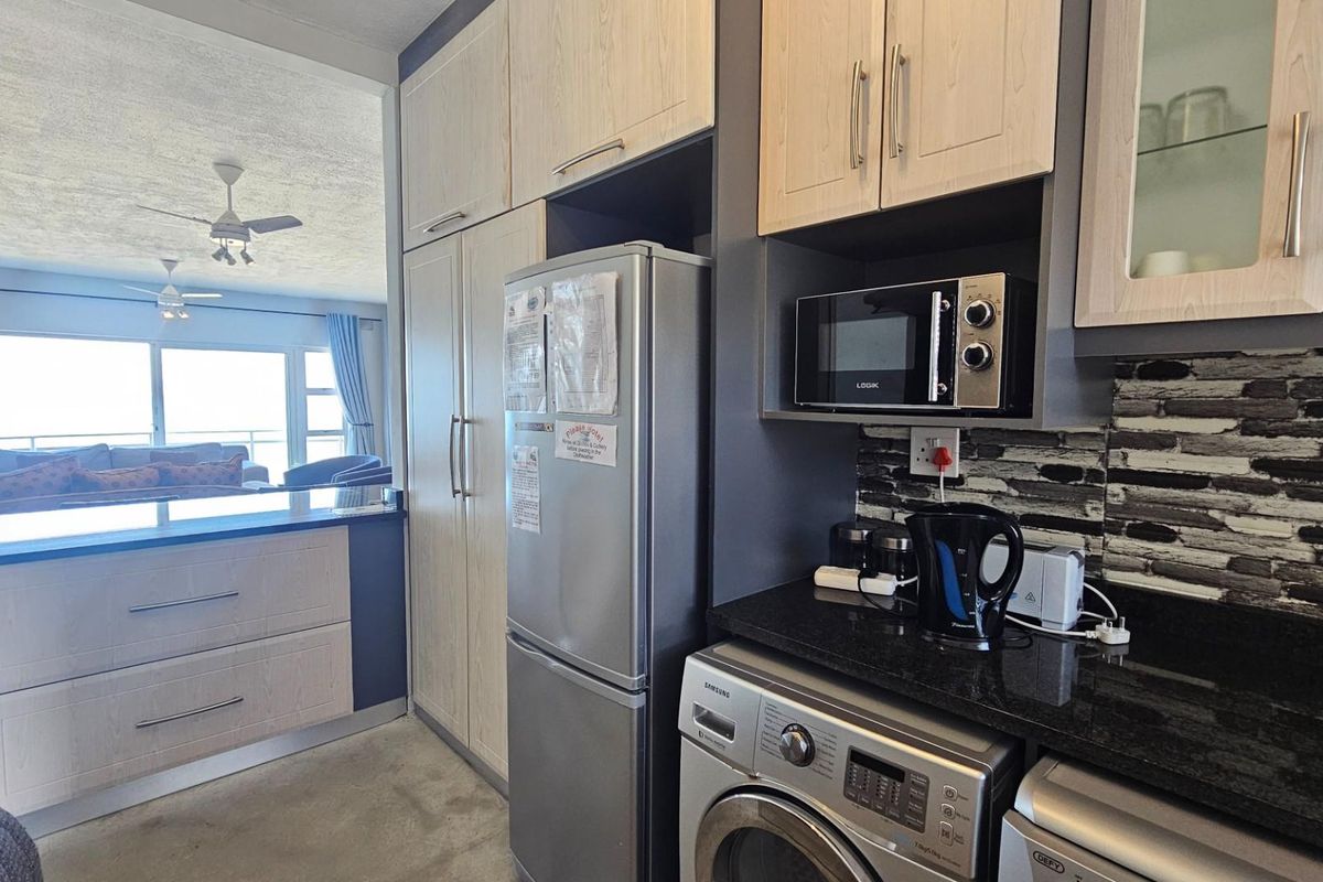 Modern Apartment with Spectacular Sea Views! - Photo 5