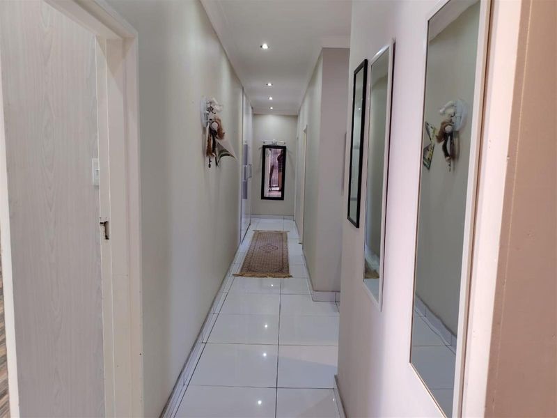 A Rare Masterpiece of Space, Style and Opportunity in Cleland Extension/Bellevue Pietermaritzburg - Photo 10