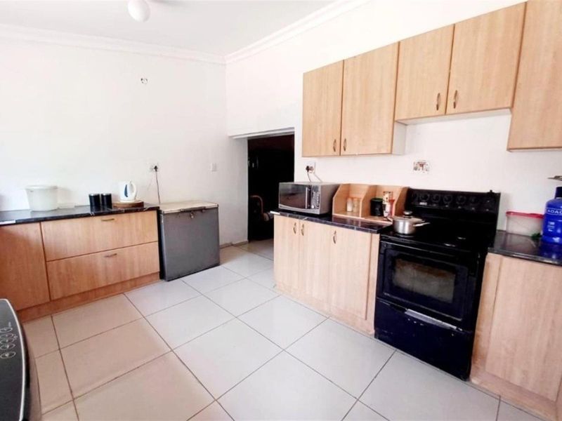 Dual living Investment Opportunity - Photo 3