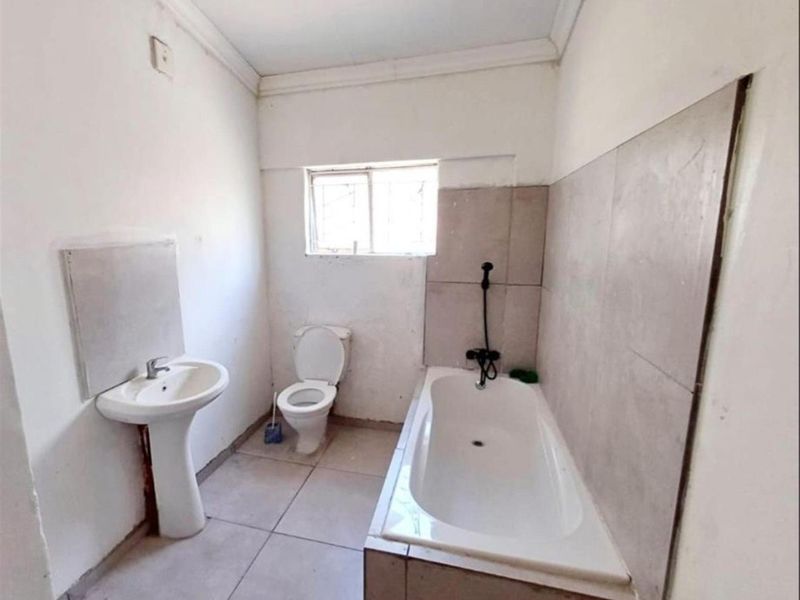 Dual living Investment Opportunity - Photo 8