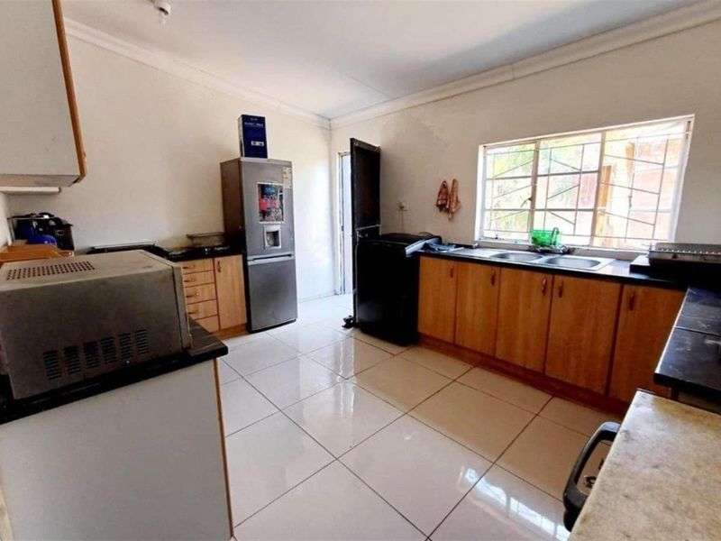 Dual living Investment Opportunity - Photo 5