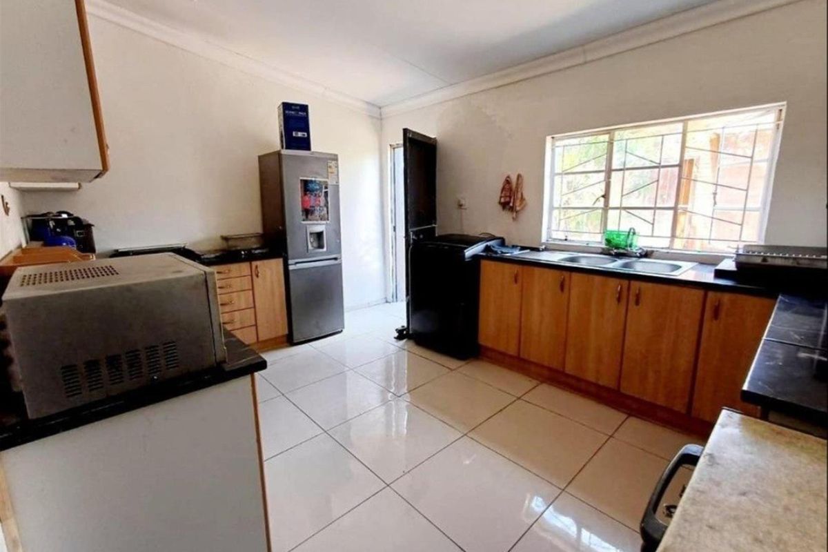 Dual living Investment Opportunity - Photo 5