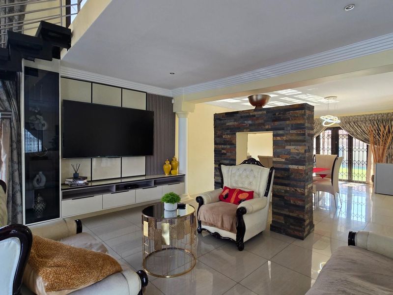 Modern double-storey home with striking design, space and effortless flow - Photo 7