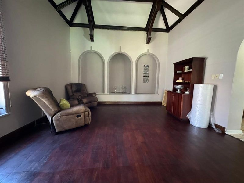 Sophisticated Carrington Road Elegance Meets Family Warmth: Your Forever Home Awaits - Photo 7