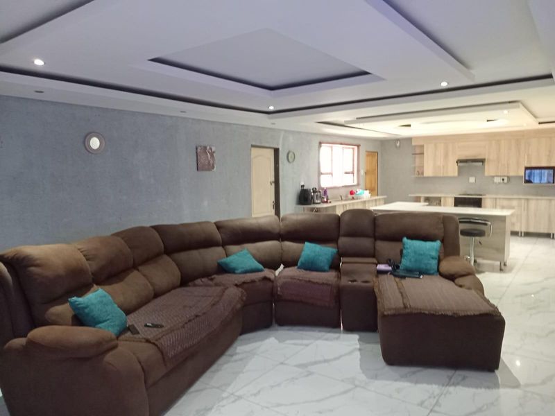 House For Sale in Ha Magau, Louis Trichardt Rural - Photo 3