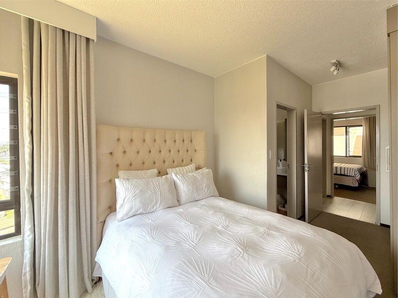 Apartment To Rent in Broadacres, Sandton - Photo 7