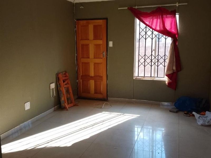 House For Sale in Protea Glen, Soweto - Photo 3