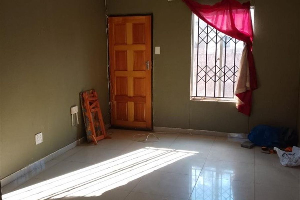 House For Sale in Protea Glen, Soweto - Photo 3